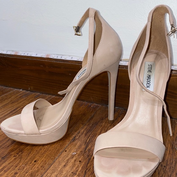 Steve Madden nude strap pump sandals - Picture 2 of 3